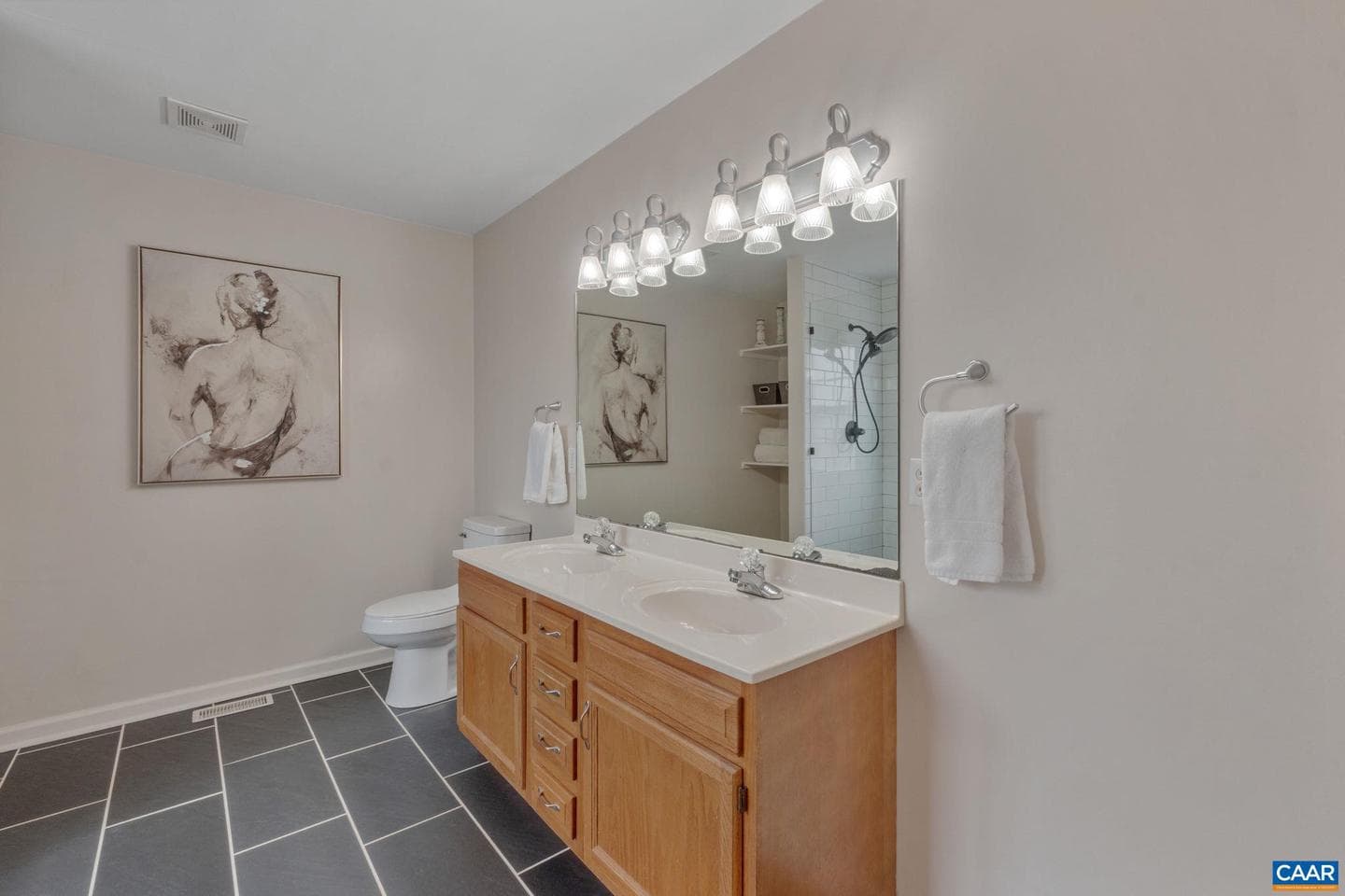 1767 Honeysuckle Ln photo 18