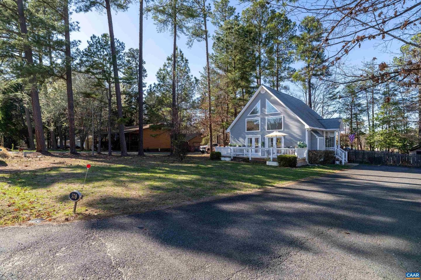 579 Jefferson Dr photo 35