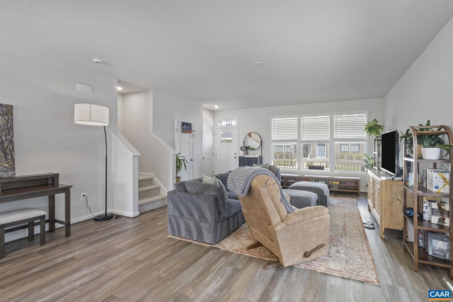 2604 Flora View Dr photo 10