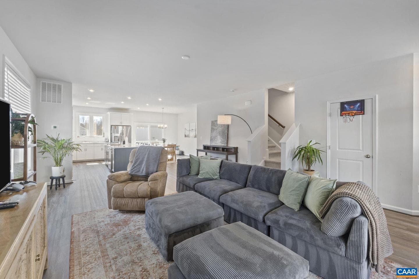 2604 Flora View Dr photo 8
