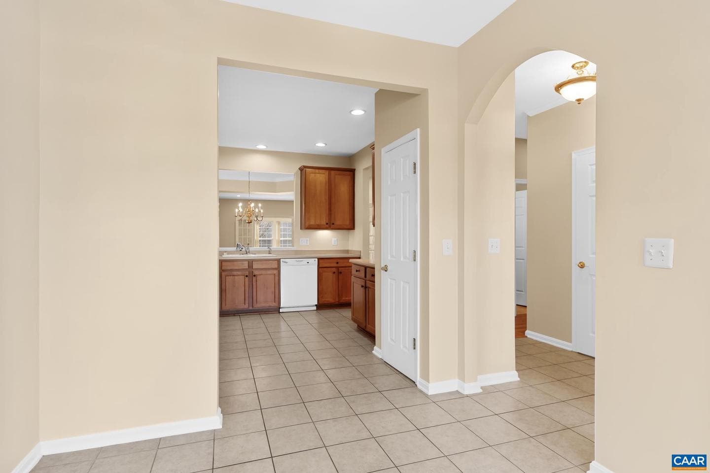 598 Mistland Trl photo 8