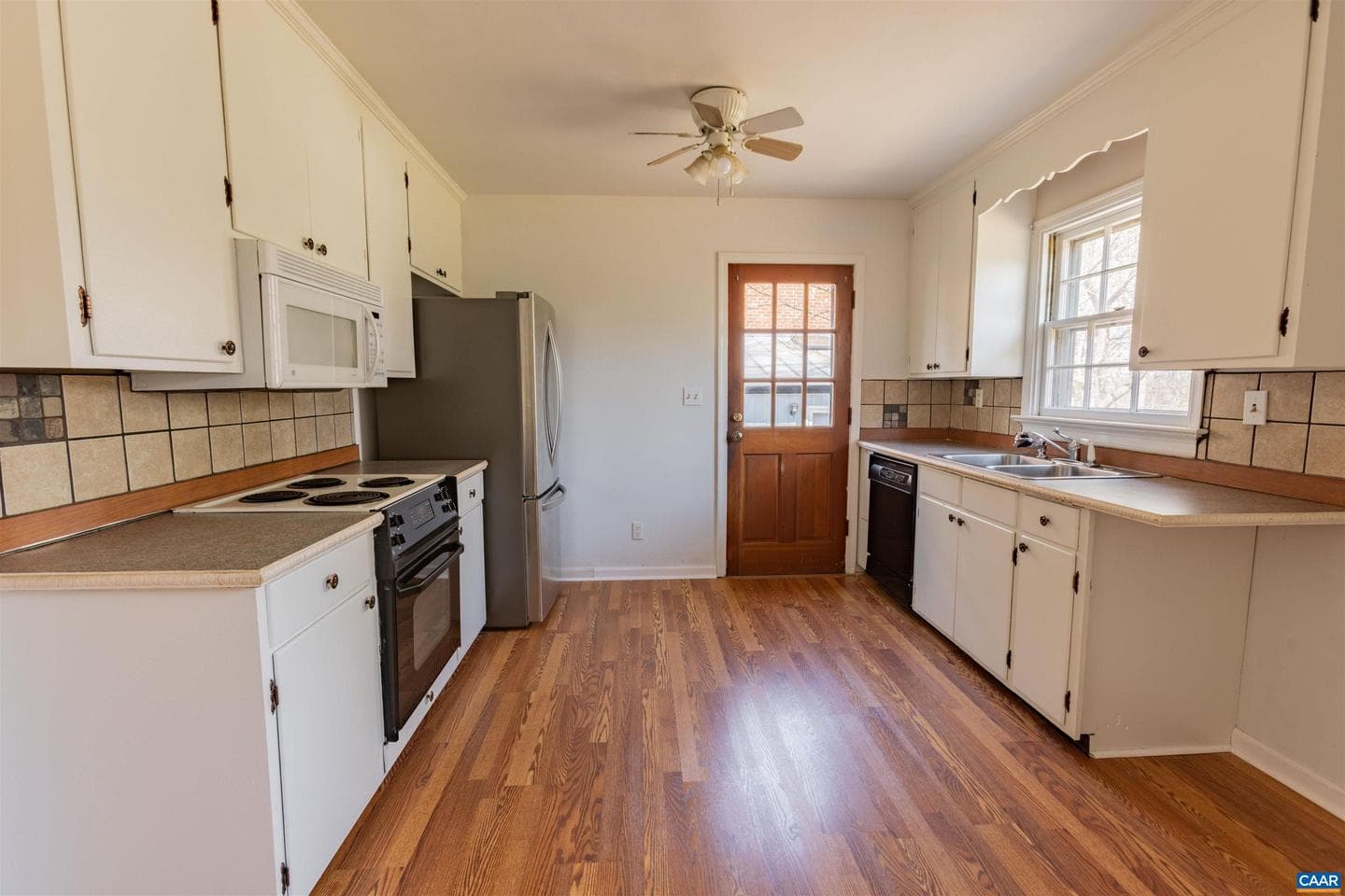 1213 Cutler Ln photo 25