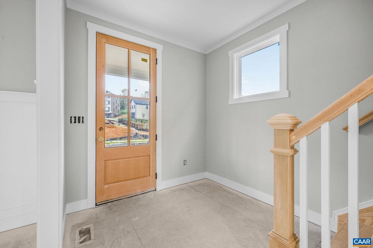 448 Nicholson St photo 2