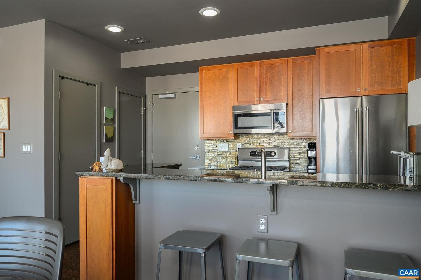 200 Garrett St #507 photo 5