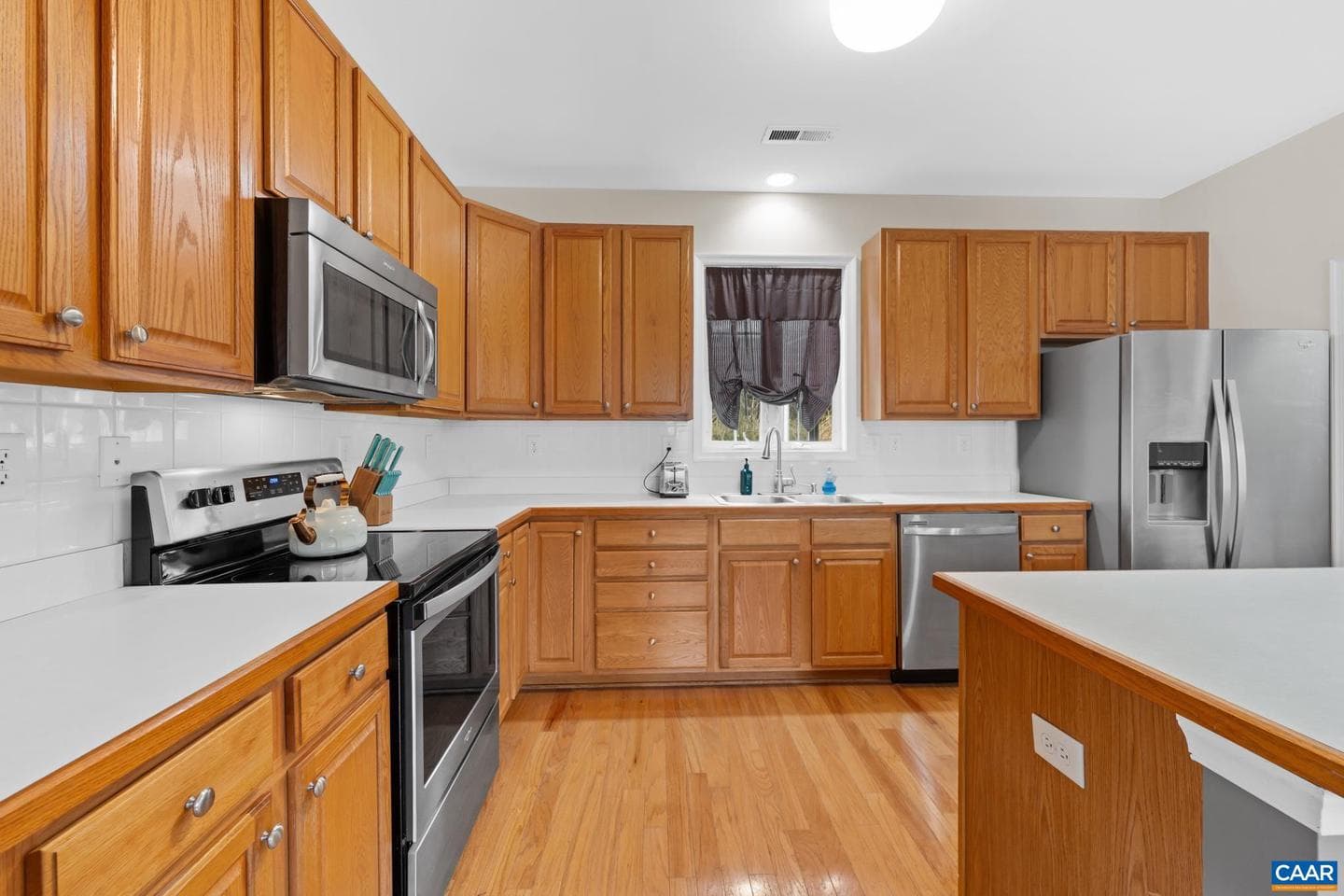 5442 Hill Top St photo 10