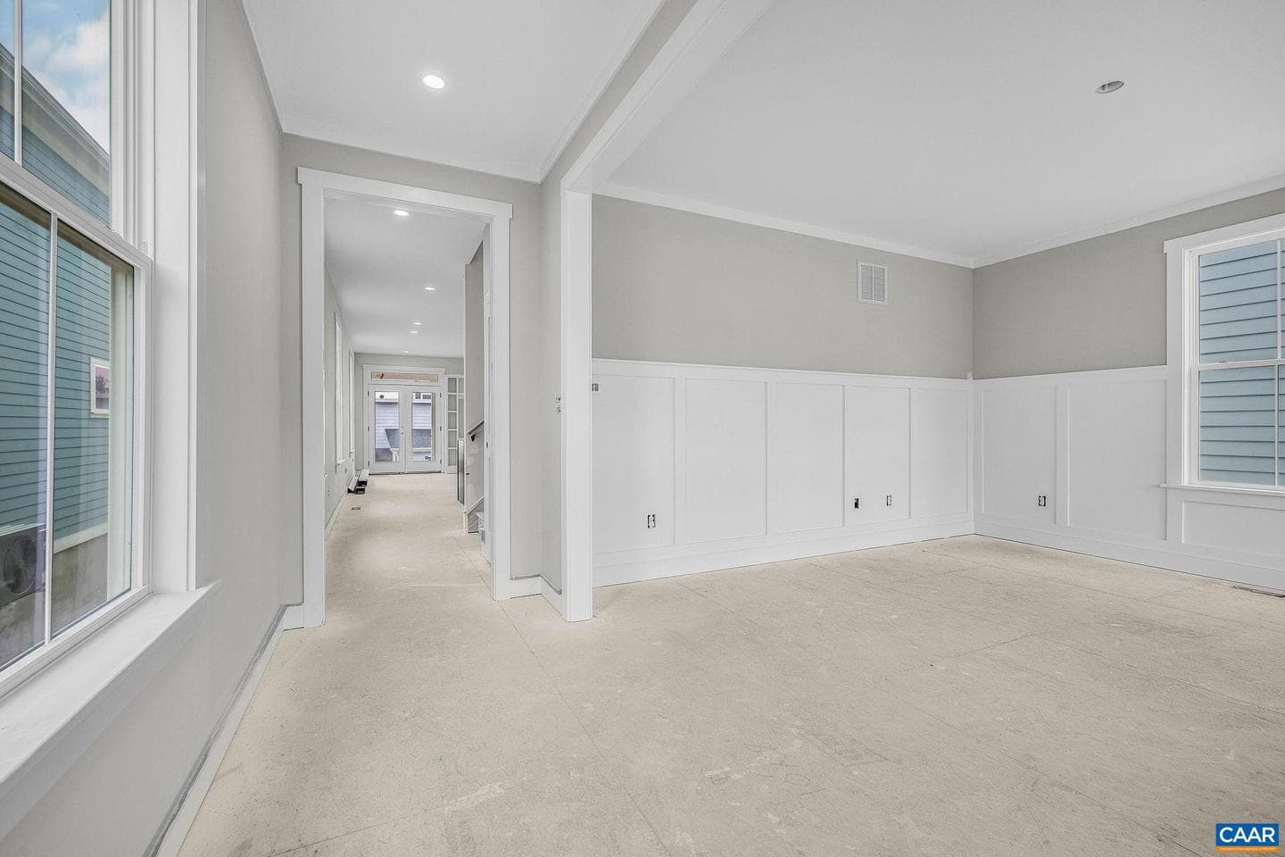 444 Nicholson St photo 3