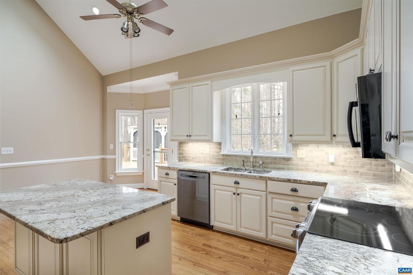 3125 Beau Mont Farm Rd photo 17