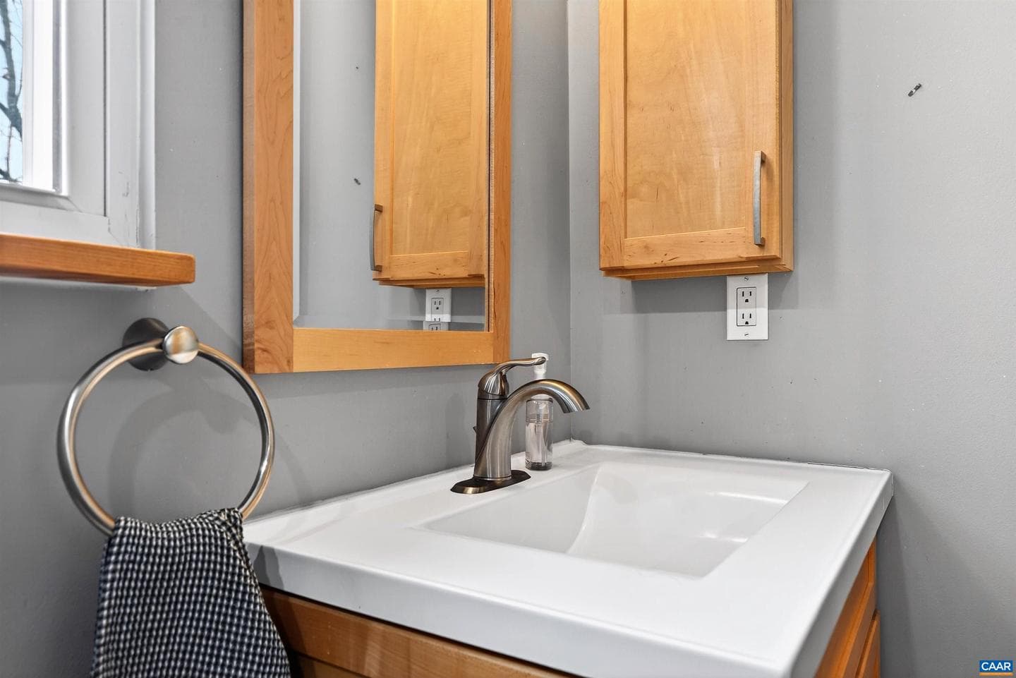 102 Slate Pl photo 34