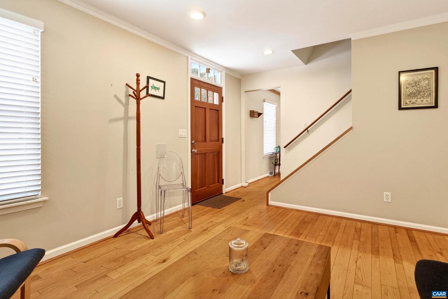 102 Slate Pl photo 4