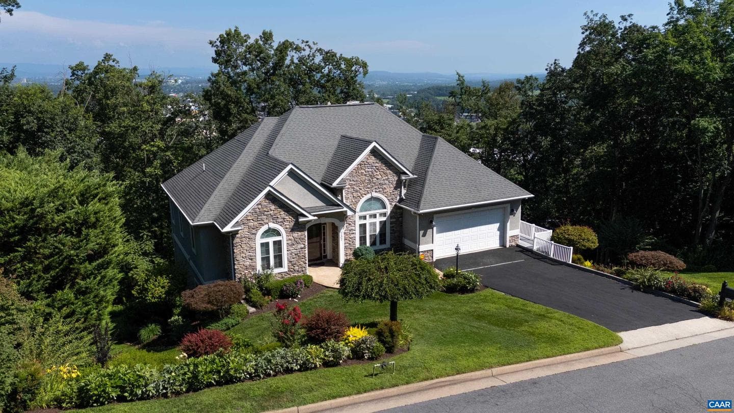 137 Diamond Ct, Harrisonburg