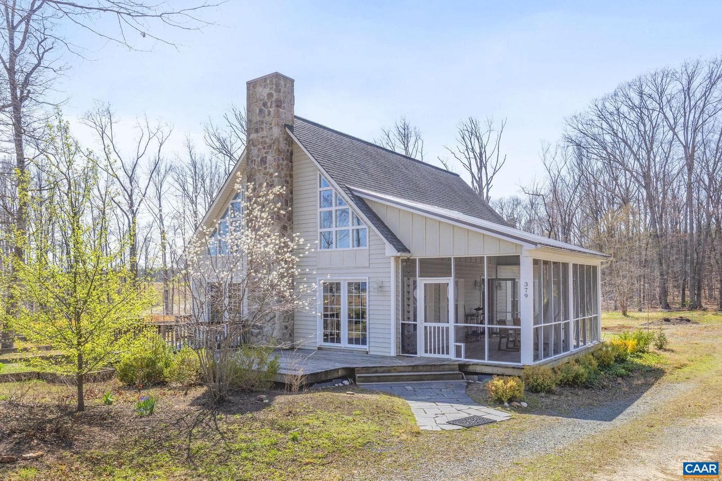 379 Fox Ridge Ln