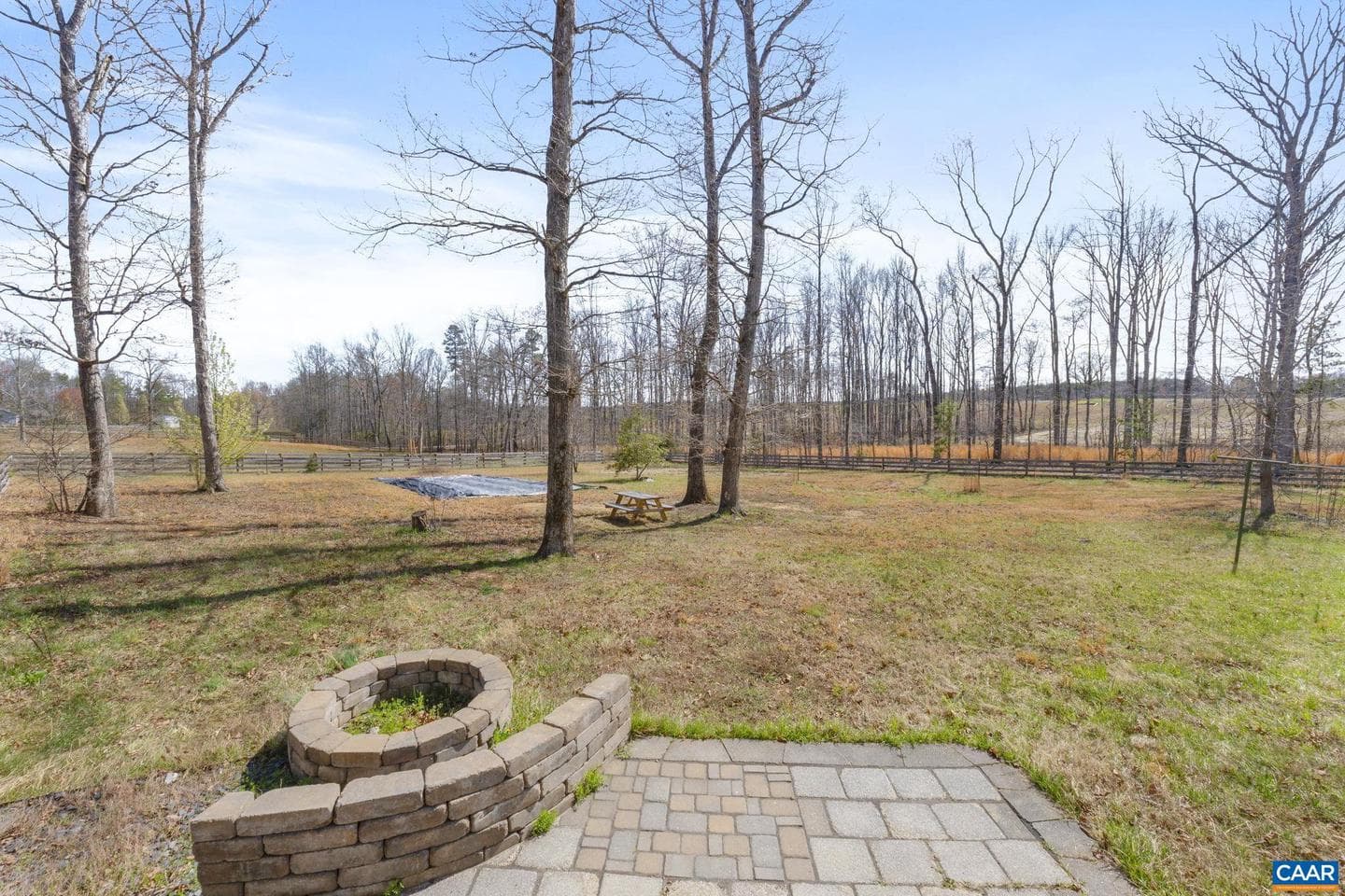 379 Fox Ridge Ln photo 32