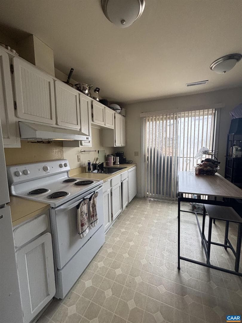 1602 Townwood Ct photo 5
