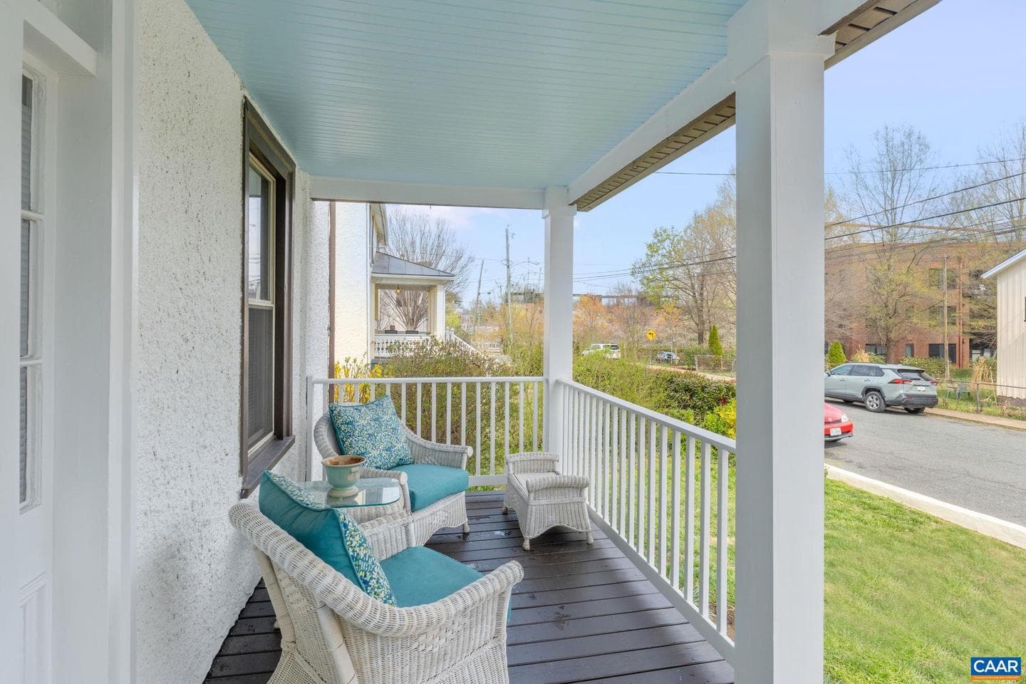207 Douglas Ave photo 36