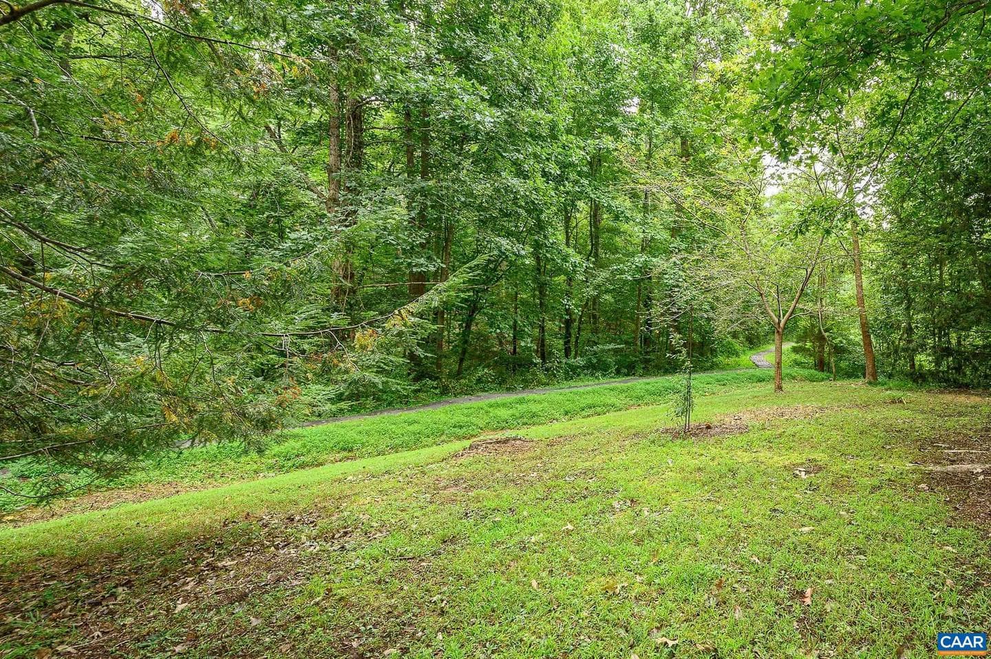 1156 Foxvale Ln photo 40