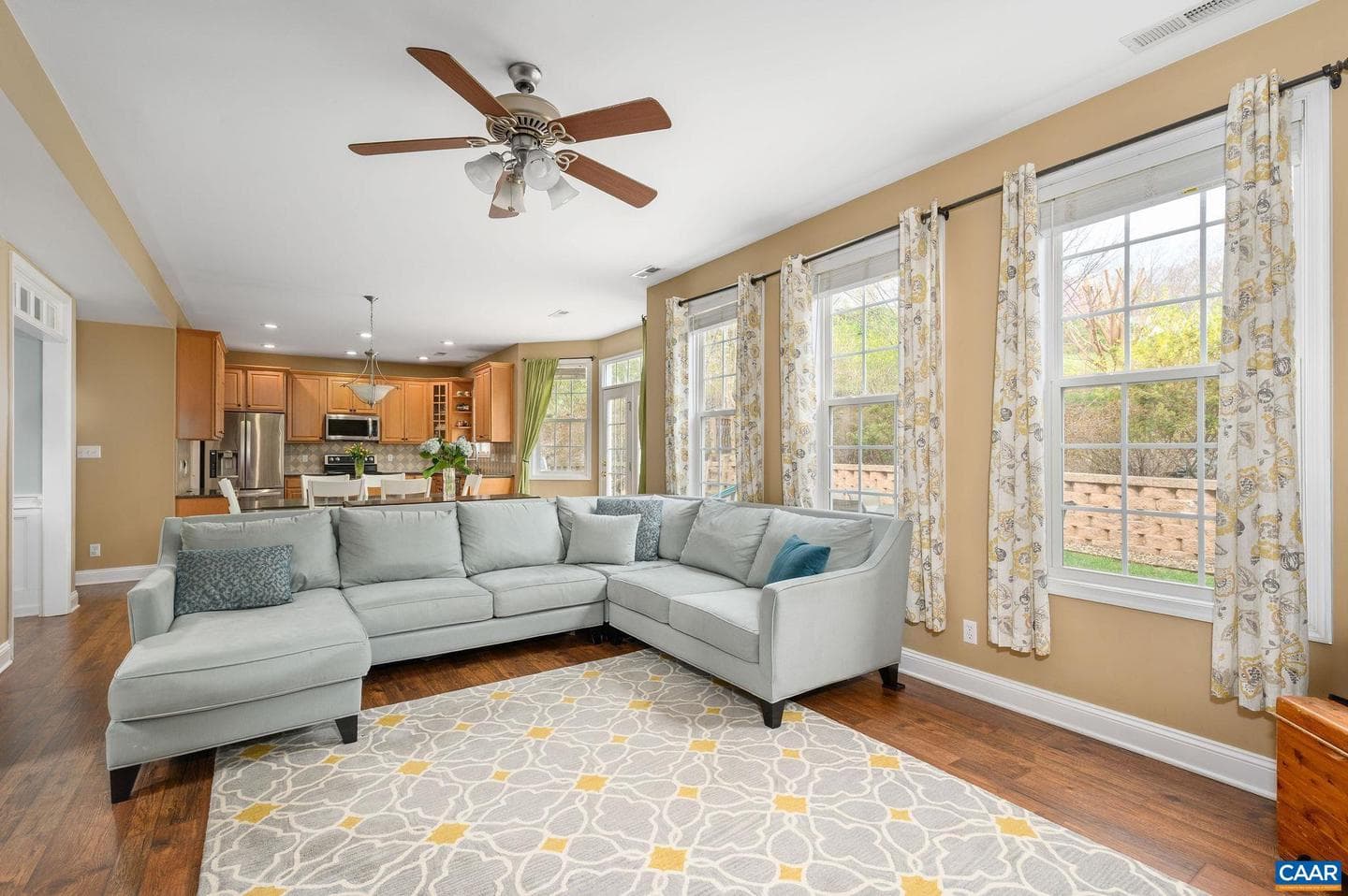 1156 Foxvale Ln photo 8
