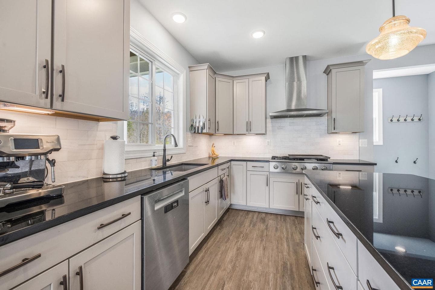 5447 Oxbow Dr photo 20