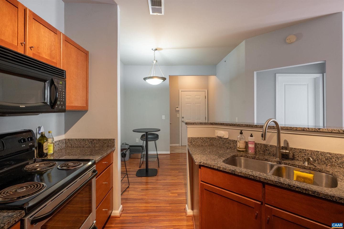 735 Walker Sq #2a photo 5