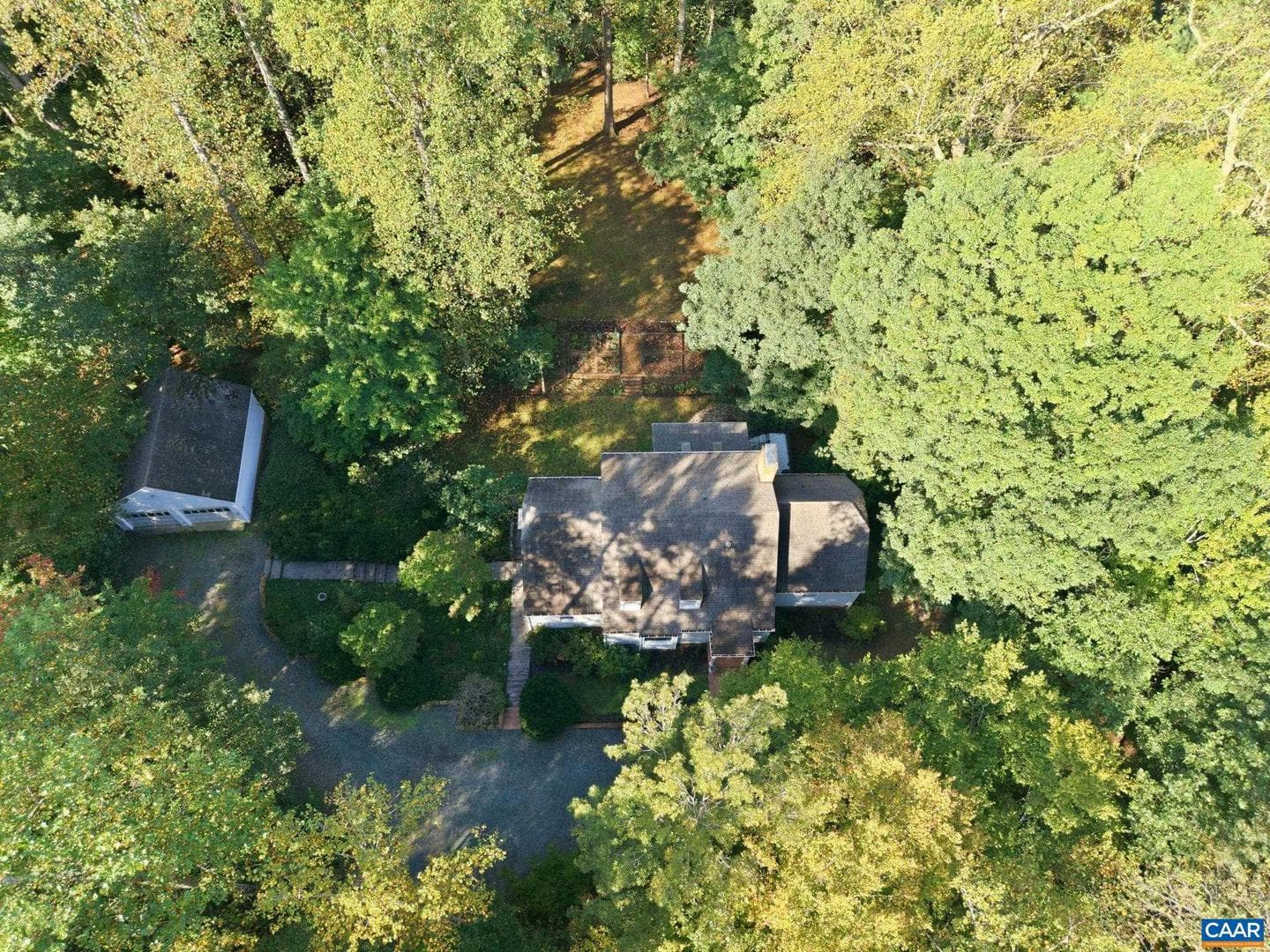 2404 Pine Garth Run photo 4