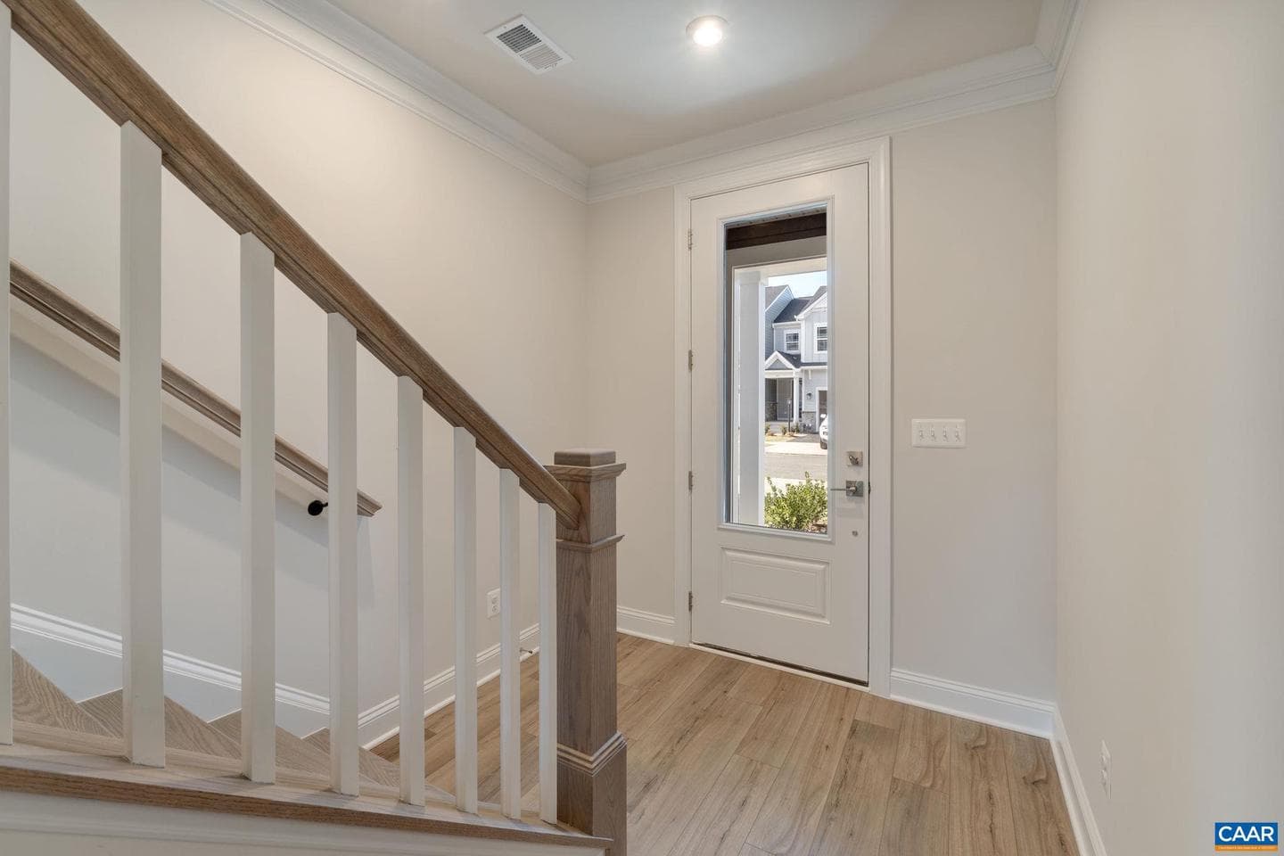 44 Marcella St photo 3
