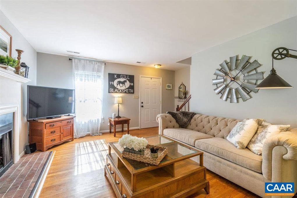 109 Hammond St #b photo 7