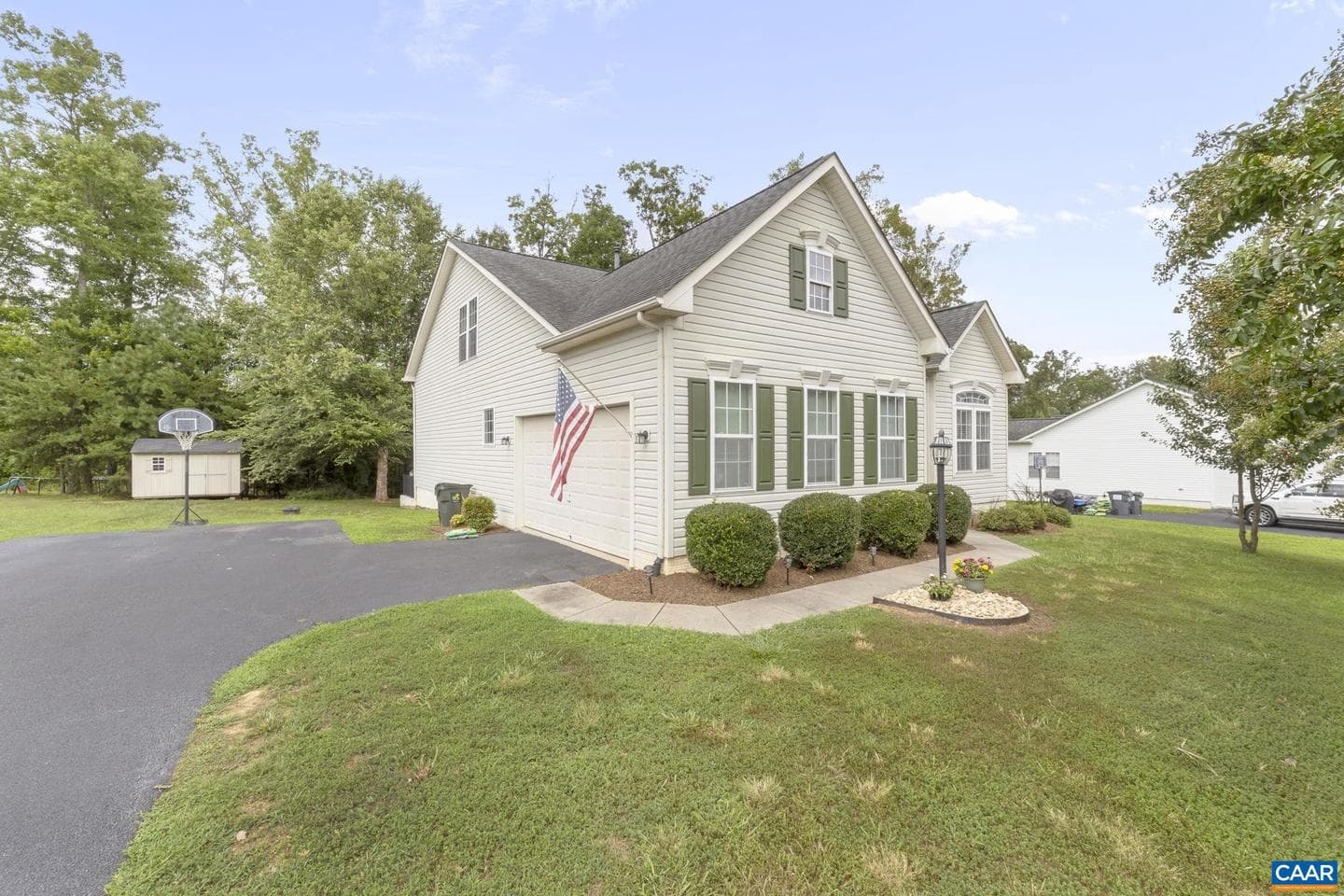 179 Justin Dr photo 3
