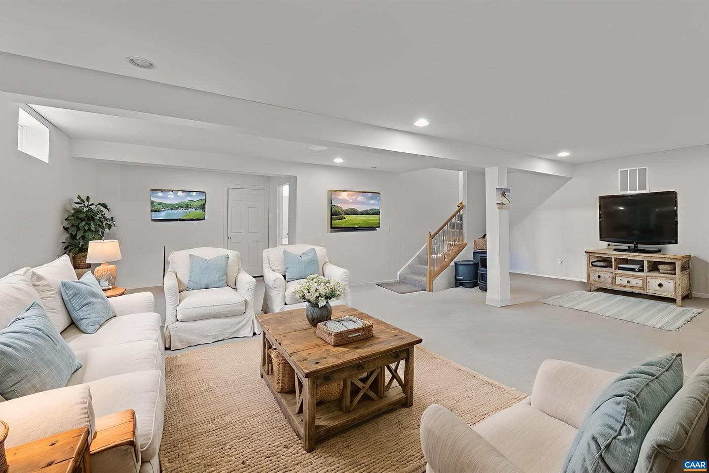 179 Justin Dr photo 32