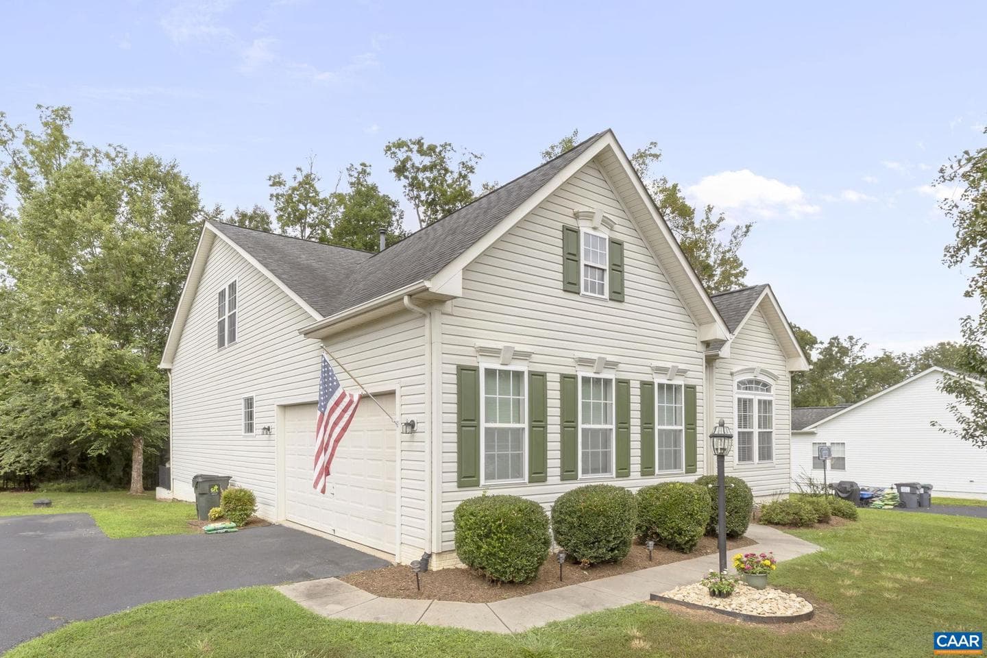 179 Justin Dr photo 4