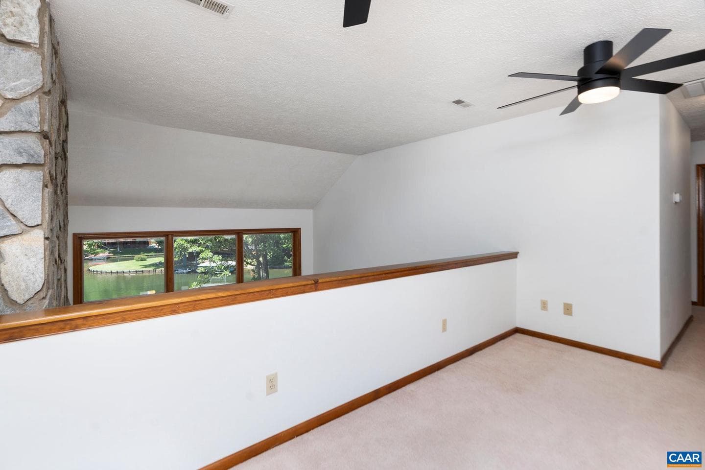27 Ashlawn Blvd photo 37
