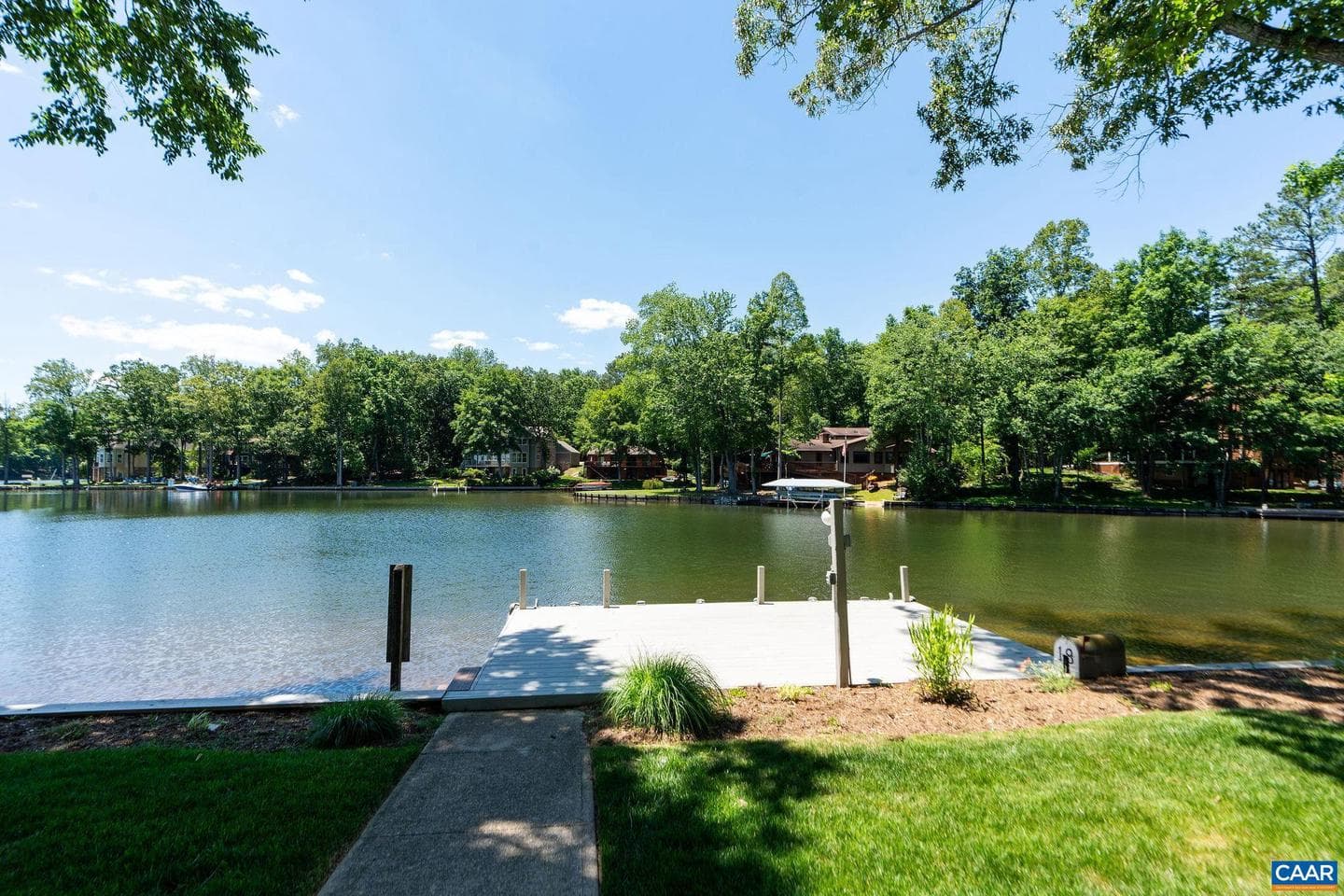 27 Ashlawn Blvd photo 60