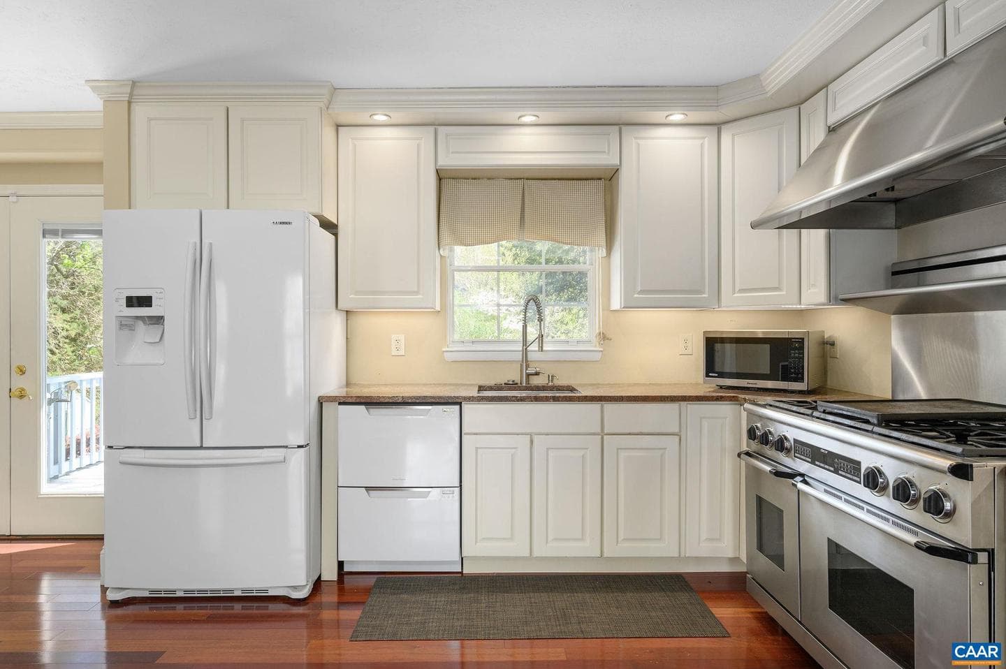 1655 Redwing Ln photo 11