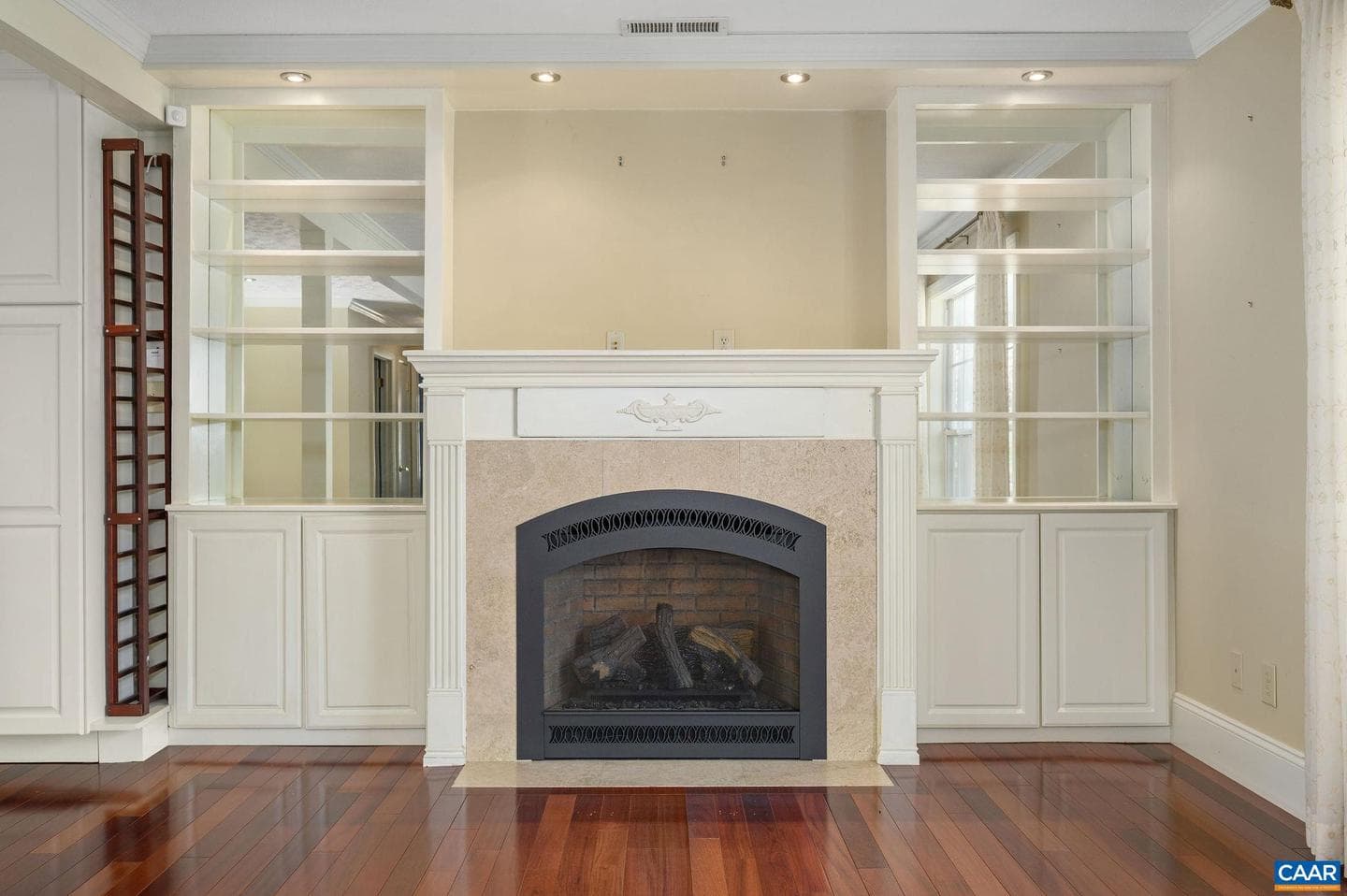 1655 Redwing Ln photo 9