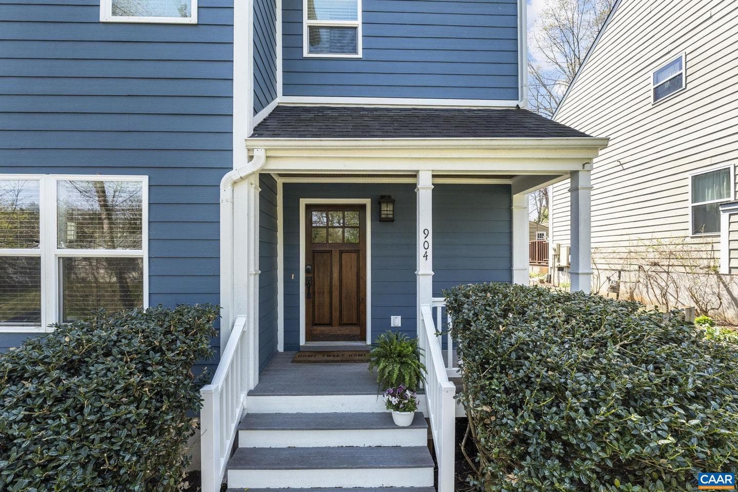904 Rockland Ave photo 2