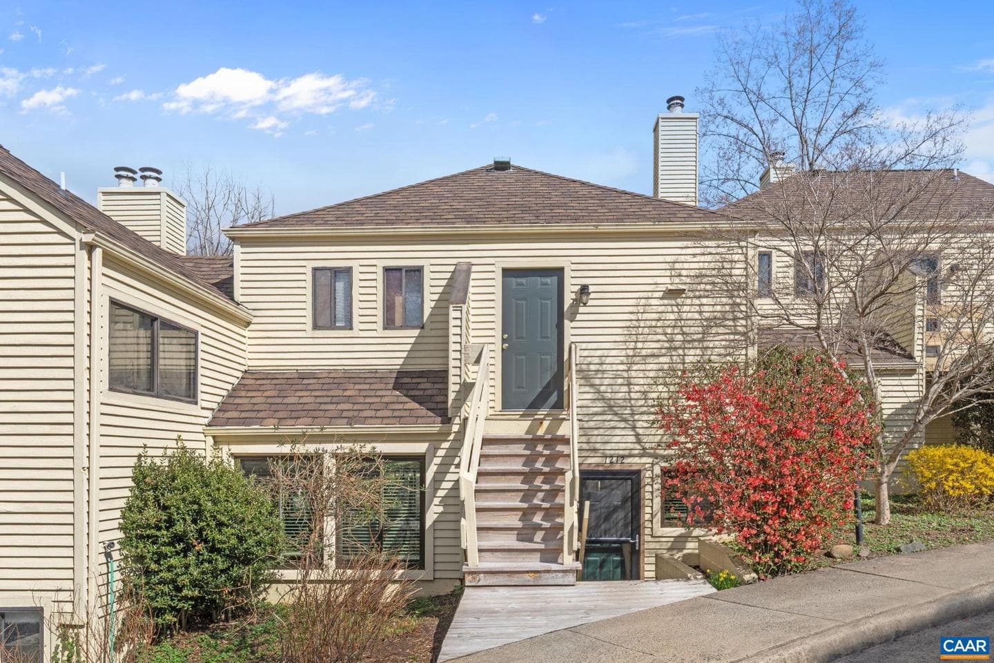 1212 Chatham Rdg, Charlottesville