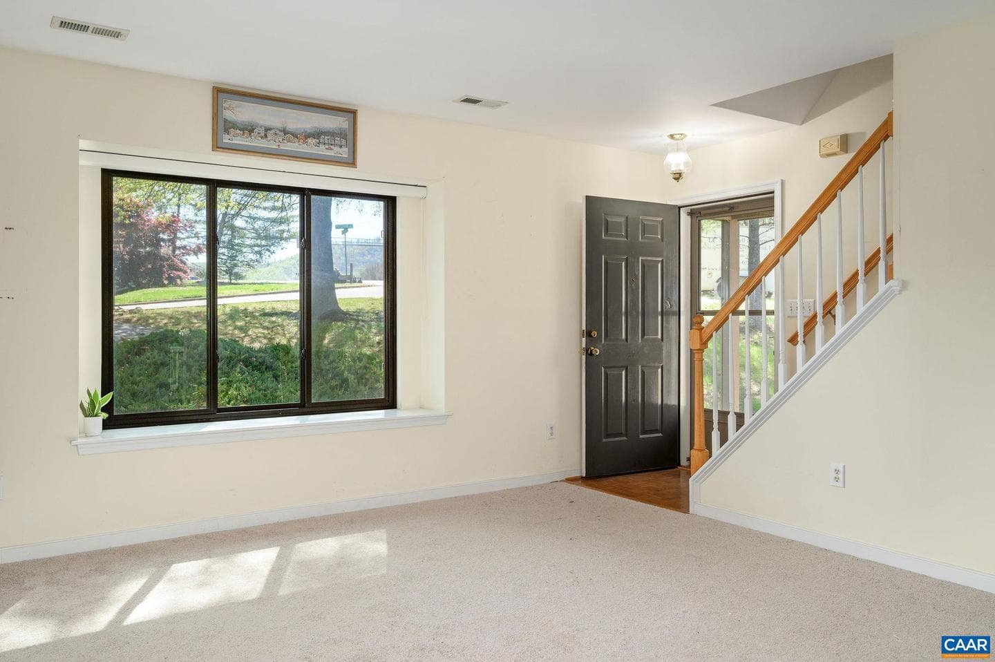 1294 Millpond Rd photo 4