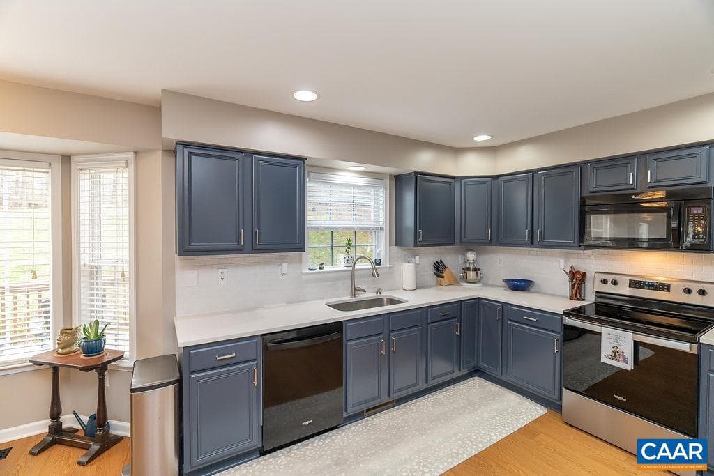 246 White Cedar Rd photo 13