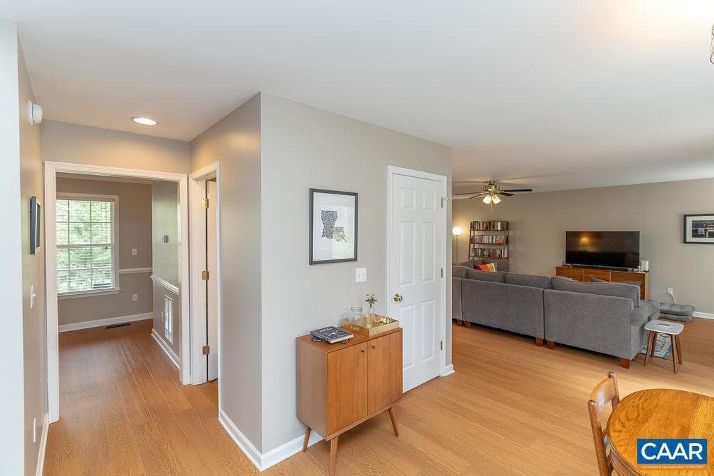 246 White Cedar Rd photo 16