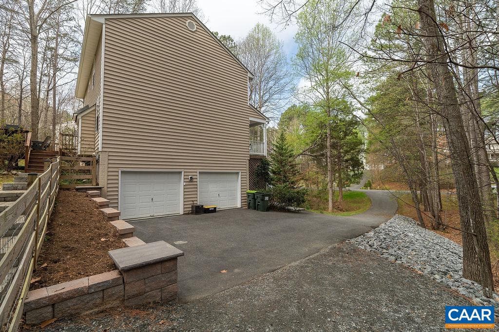 246 White Cedar Rd photo 36