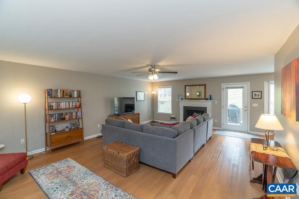 246 White Cedar Rd photo 6