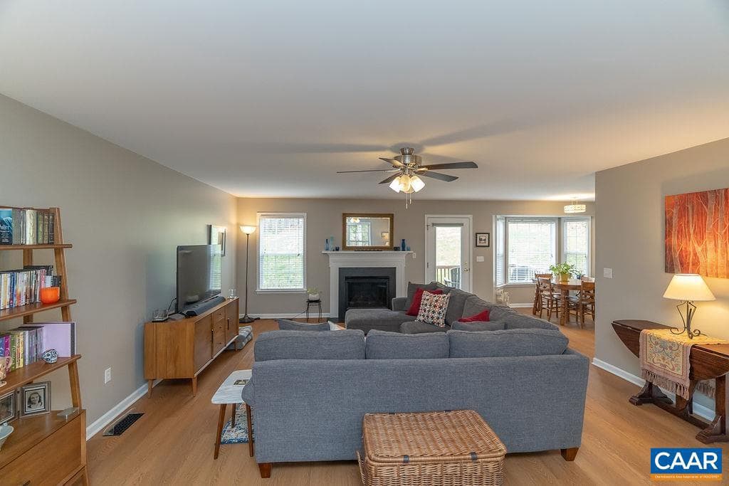 246 White Cedar Rd photo 9