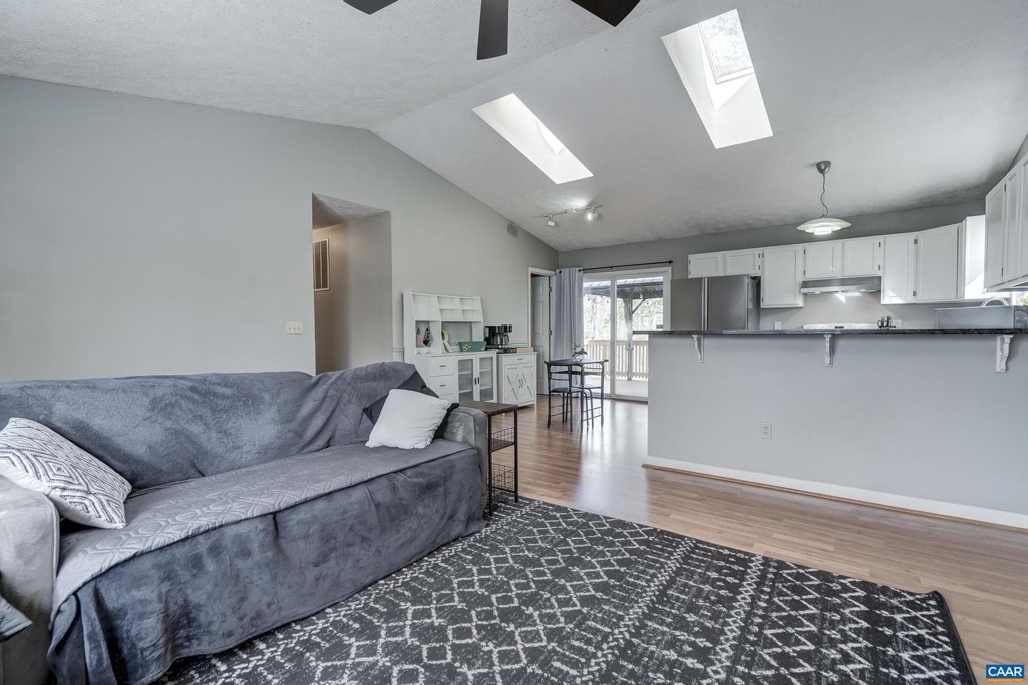 15 Austin Dr photo 7
