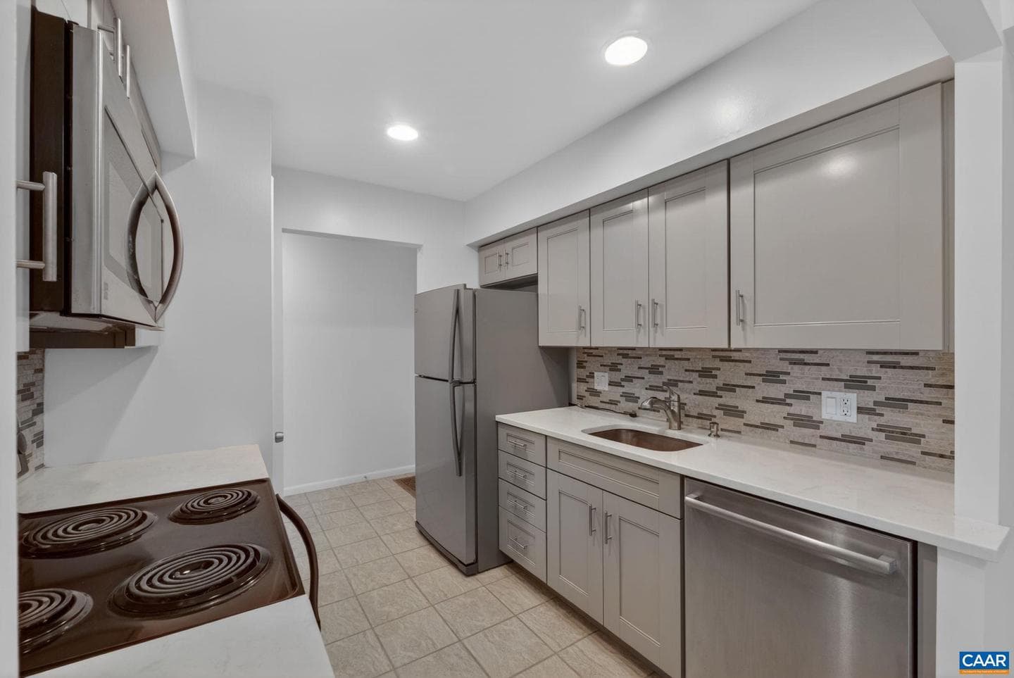 110 Turtle Creek Rd #6 photo 8
