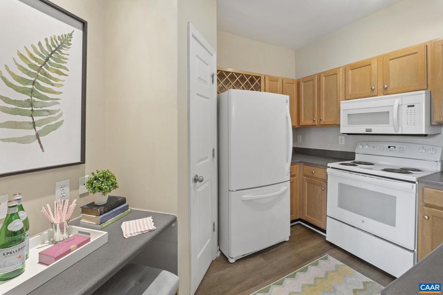 280 Riverbend Dr #1e photo 17