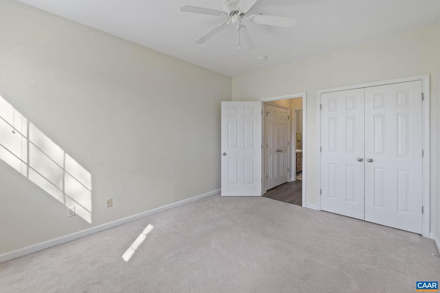 280 Riverbend Dr #1e photo 26