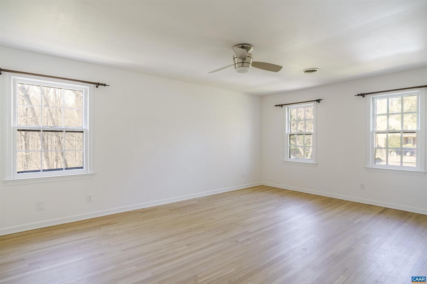 104 Smithfield Ct photo 32