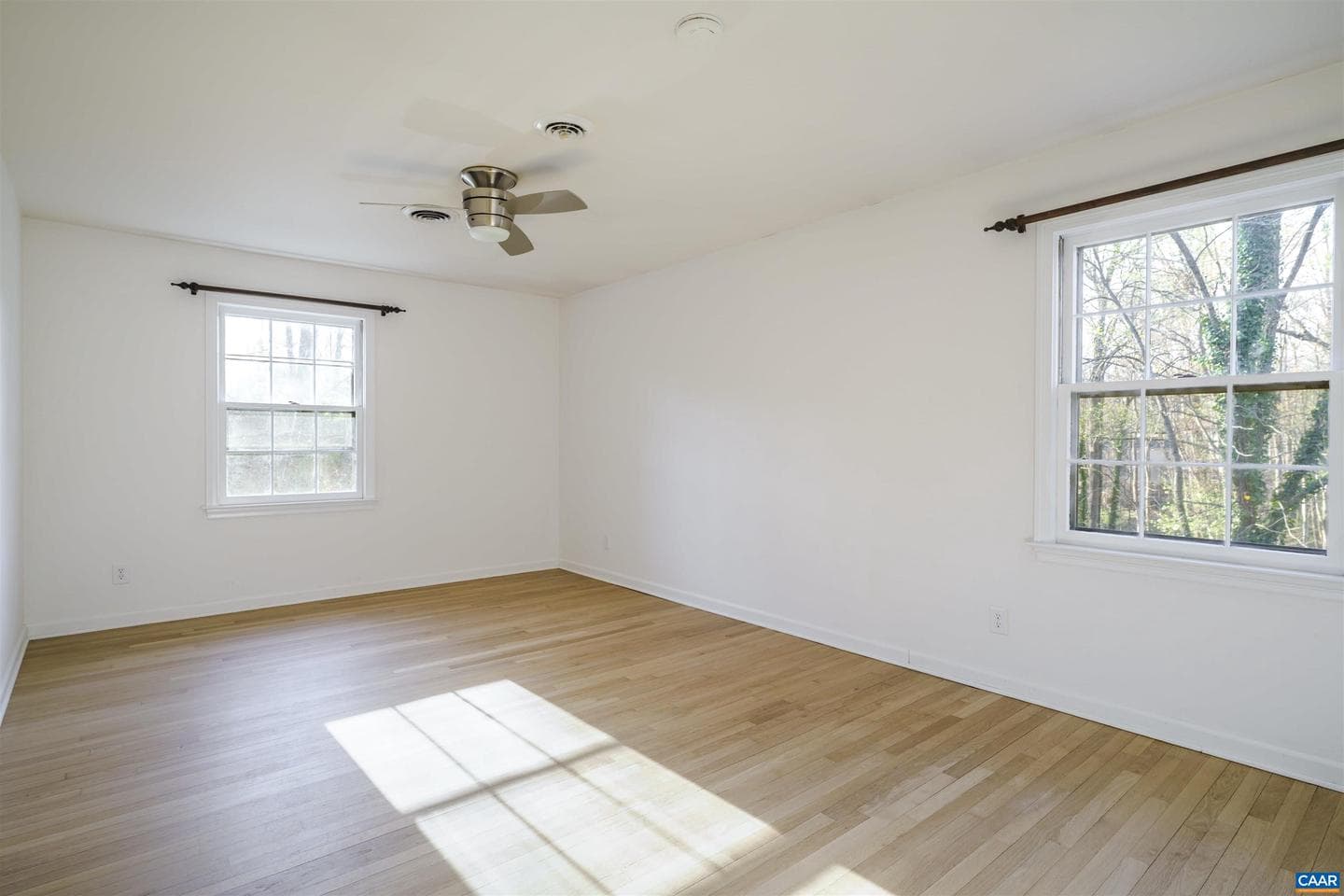 104 Smithfield Ct photo 36