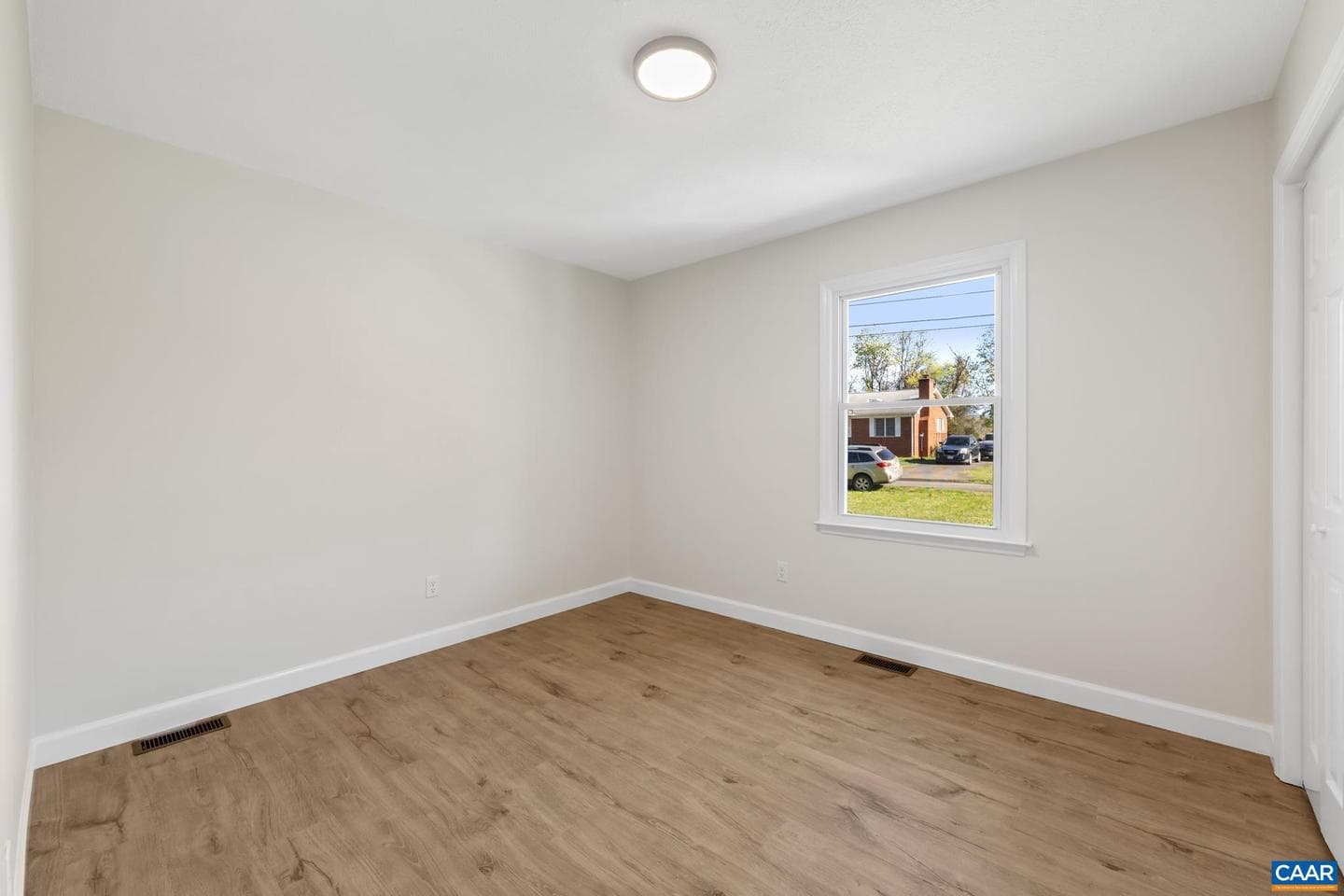 344 Judges Rd photo 18