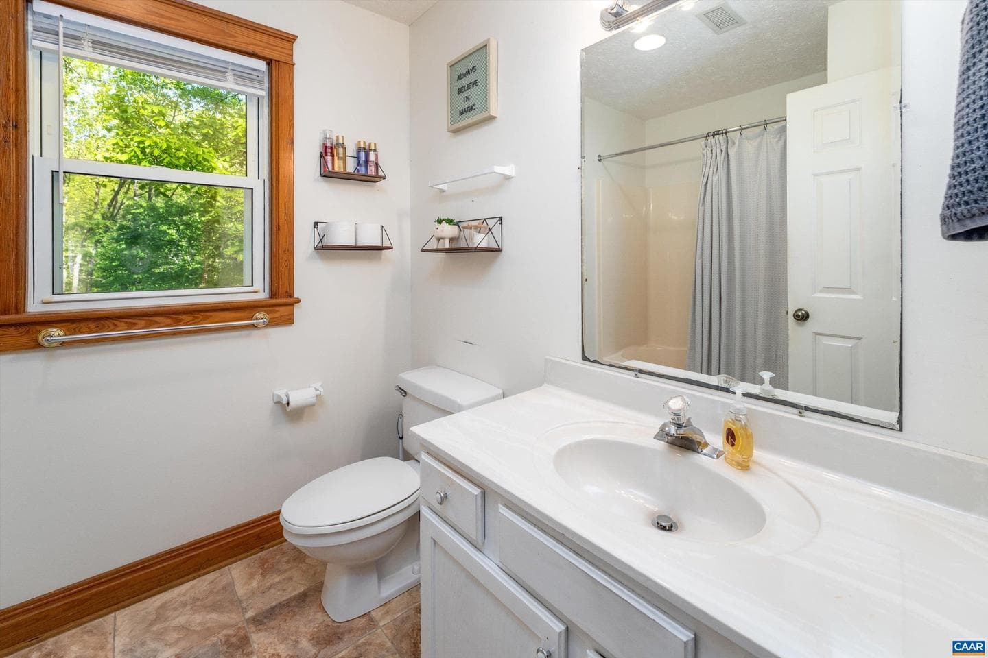 5 Iroquois Way photo 15
