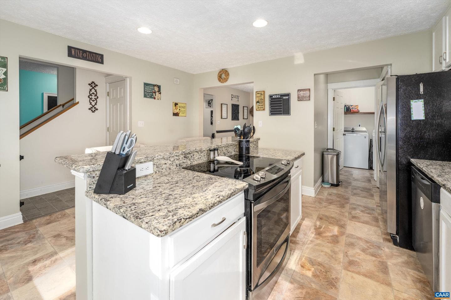 5 Iroquois Way photo 38