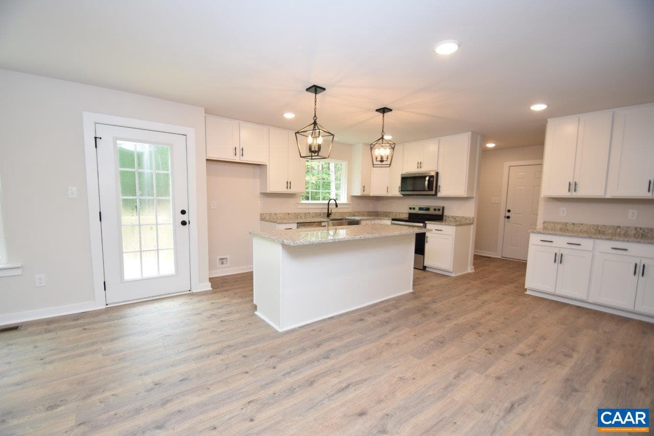 Forest Glen Ln #fg28 photo 9